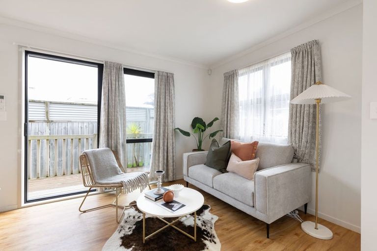 Photo of property in 27 Collins Road, Melville, Hamilton, 3206