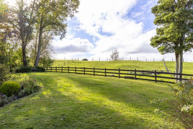 Photo of property in 1082 Mapara Road, Kinloch, Taupo, 3385