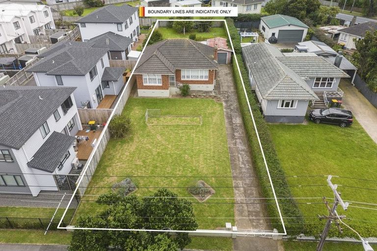 Photo of property in 102 Mountain Road, Mangere Bridge, Auckland, 2022