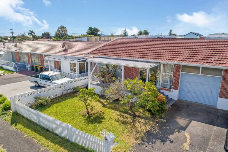 Photo of property in 2e Fraser Road, Papatoetoe, Auckland, 2025