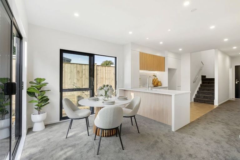 Photo of property in 3/31 Goodwin Drive, Rosehill, Papakura, 2113