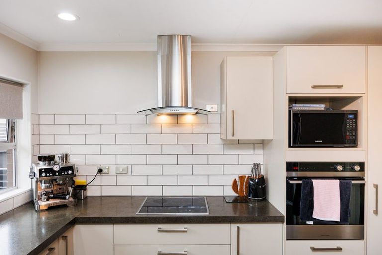 Photo of property in 52 Kentucky Way, Awapuni, Palmerston North, 4412