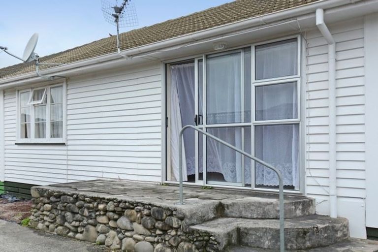 Photo of property in 3f2- Fortune Lane, Trentham, Upper Hutt, 5018
