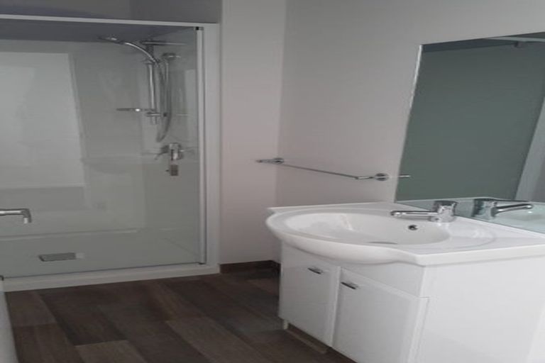 Photo of property in 120 Maidstone Road, Ilam, Christchurch, 8041