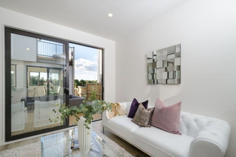 Photo of property in 42 Lockheed Street, Hobsonville, Auckland, 0618