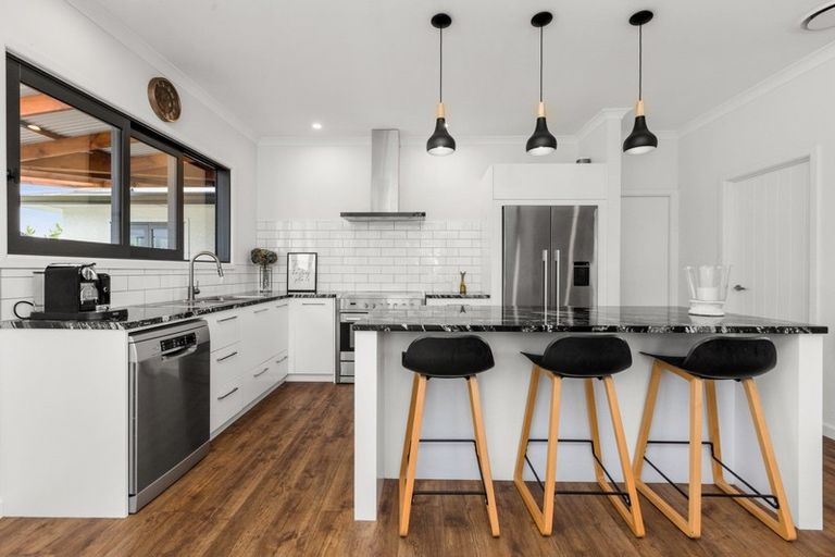 Photo of property in 64 Thompson Road, Twyford, Hastings, 4175