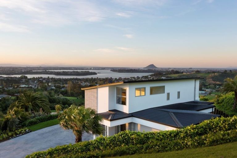 Photo of property in 7r Estates Terrace, Welcome Bay, Tauranga, 3175