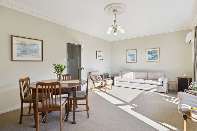 Photo of property in 231 Bay View Road, Saint Clair, Dunedin, 9012