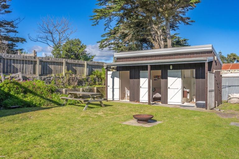Photo of property in 8 Rodney Avenue, Te Horo Beach, Otaki, 5581