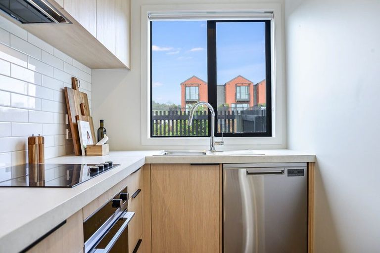 Photo of property in 1/18 Akakura Terrace, Peacocke, Hamilton, 3206