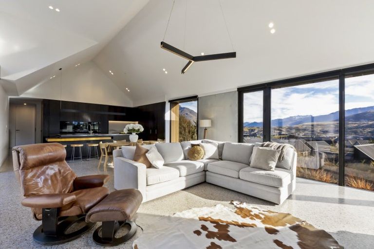 Photo of property in 24 Double Cone Road, Jacks Point, Queenstown, 9371