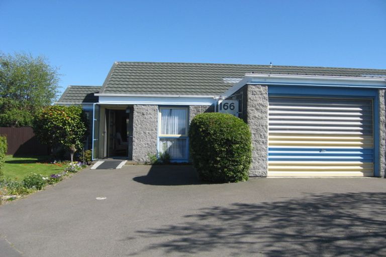 Photo of property in 166 Northcote Road, Northcote, Christchurch, 8052