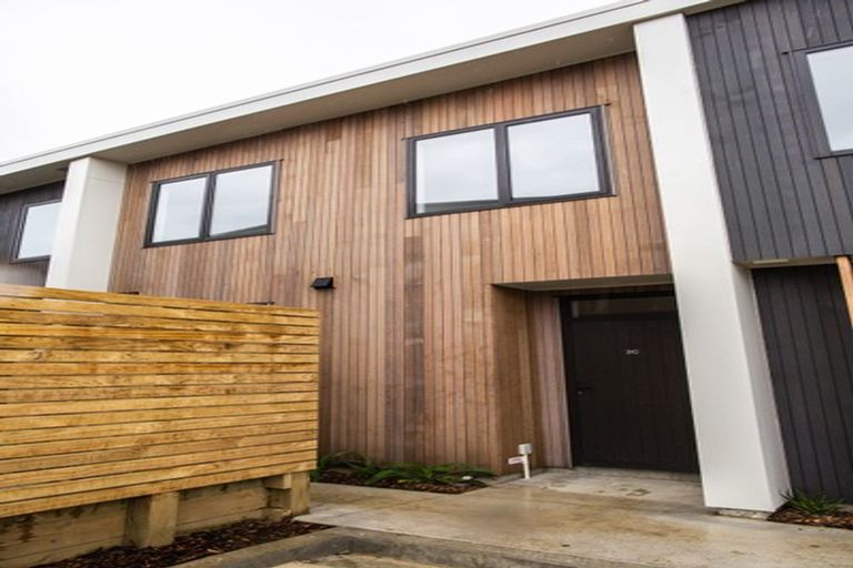 Photo of property in 2c Cook Street, Karori, Wellington, 6012