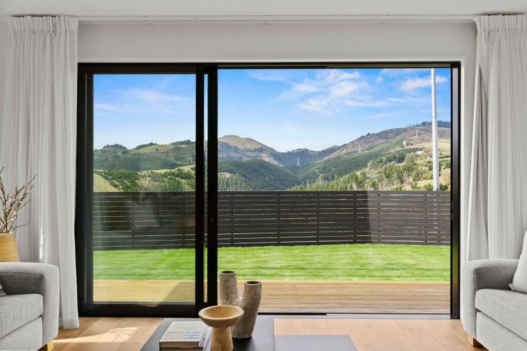 Photo of property in 10 Eaglesfield Close, Westmorland, Christchurch, 8025