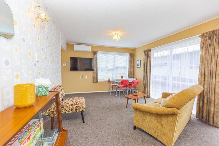 Photo of property in 30 Seafront Road, Castlecliff, Wanganui, 4501