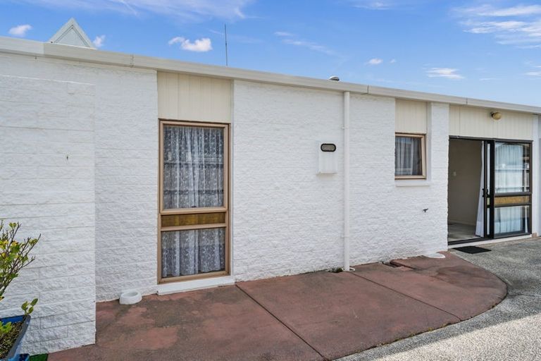Photo of property in 4/9 Zealandia Street, Kensington, Whangarei, 0112