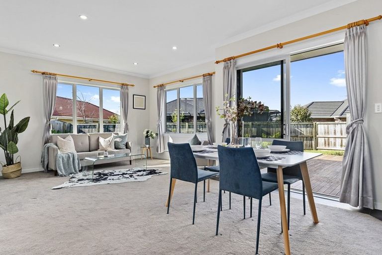 Photo of property in 27 Teatree Close, Huntington, Hamilton, 3210