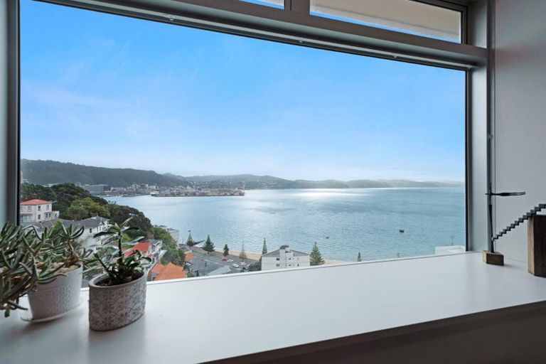 Photo of property in Jerningham Apartments, 20 Oriental Terrace, Oriental Bay, Wellington, 6011