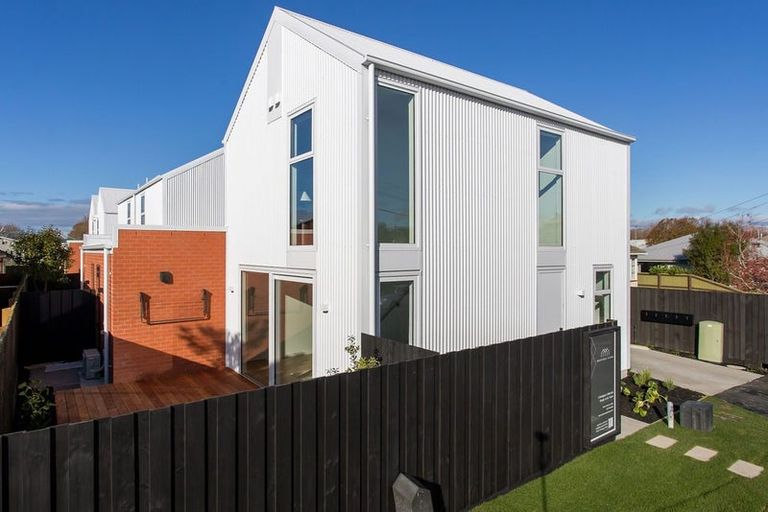 Photo of property in 112 Warden Street, Richmond, Christchurch, 8013