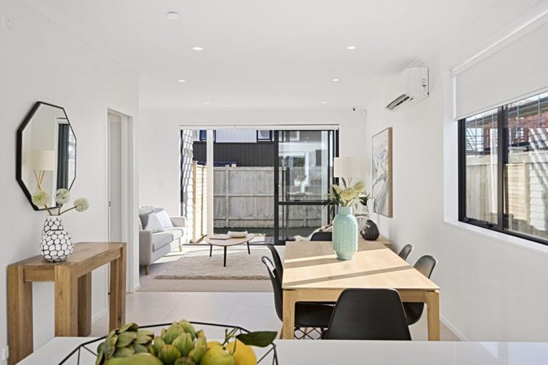 Photo of property in 16 Orford Lane, Takanini, 2112