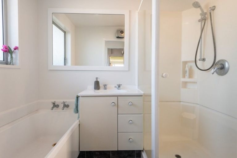 Photo of property in 20 Four Elms Place, Parklands, Christchurch, 8083