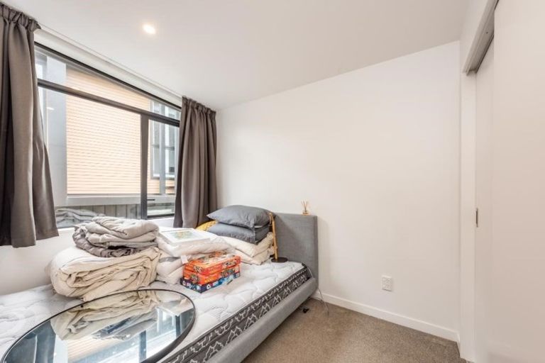 Photo of property in 38u2 Bankot Crescent, Ngaio, Wellington, 6035