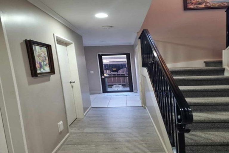 Photo of property in 21 Cambrian Street, Churton Park, Wellington, 6037