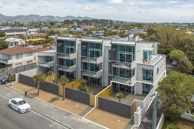 Photo of property in 1/272 Marine Parade, New Brighton, Christchurch, 8061