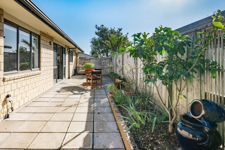 Photo of property in 153 Milne Drive, Paraparaumu, 5032