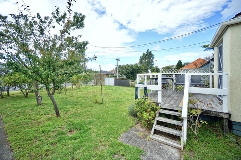 Photo of property in 14 Station Road, Te Puke, 3119