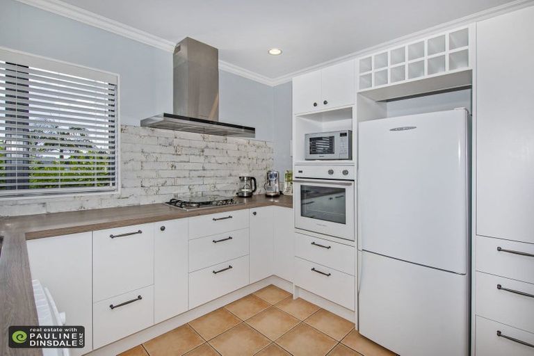 Photo of property in 1 Lochiel Place, Te Kamo, Whangarei, 0112