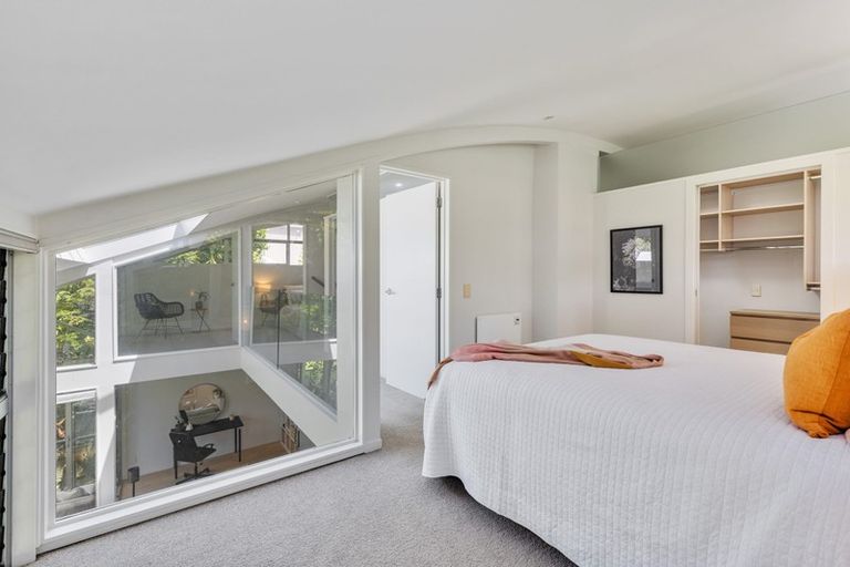 Photo of property in 50a Colonial Road, Birkenhead, Auckland, 0626