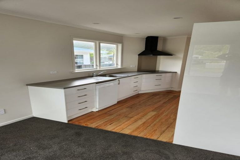 Photo of property in 35 Meremere Street, Wainuiomata, Lower Hutt, 5014