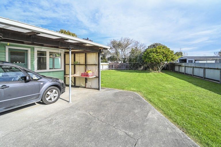 Photo of property in 10 Cornwall Road, Taradale, Napier, 4112