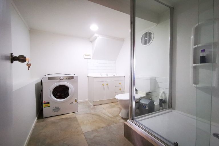 Photo of property in 17 Dolbear Street, Titirangi, Auckland, 0604