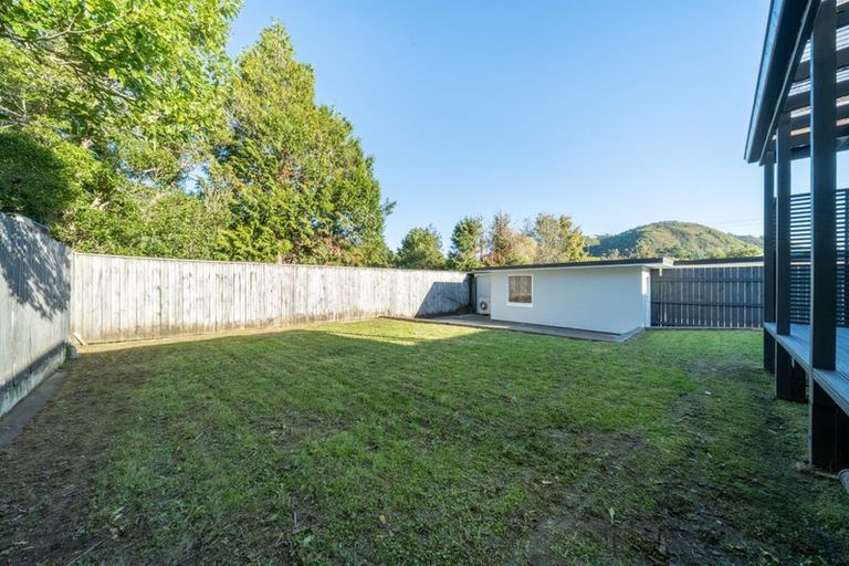 Photo of property in 670 Main Road North, Te Marua, Upper Hutt, 5018