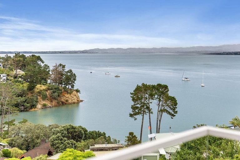 Photo of property in 36 Mayall Avenue, Beach Haven, Auckland, 0626