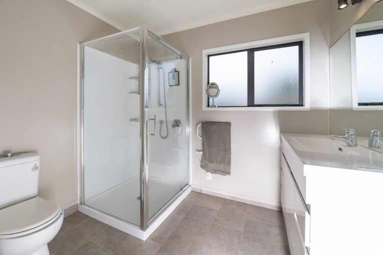 Photo of property in 10a Cooper Avenue, Holdens Bay, Rotorua, 3010