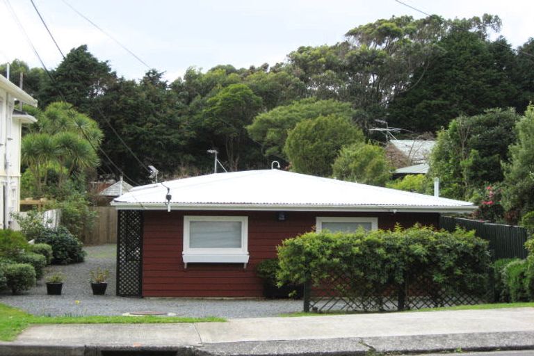 Photo of property in 2/78 Standen Street, Karori, Wellington, 6012