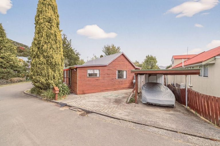 Photo of property in 32 Woodills Road, Akaroa, 7520