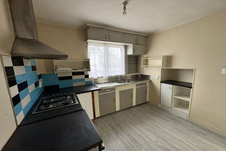 Photo of property in 109 Woodglen Road, Glen Eden, Auckland, 0602