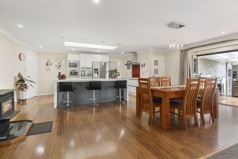 Photo of property in 837 Ararimu Valley Road, Helensville, Waimauku, 0882