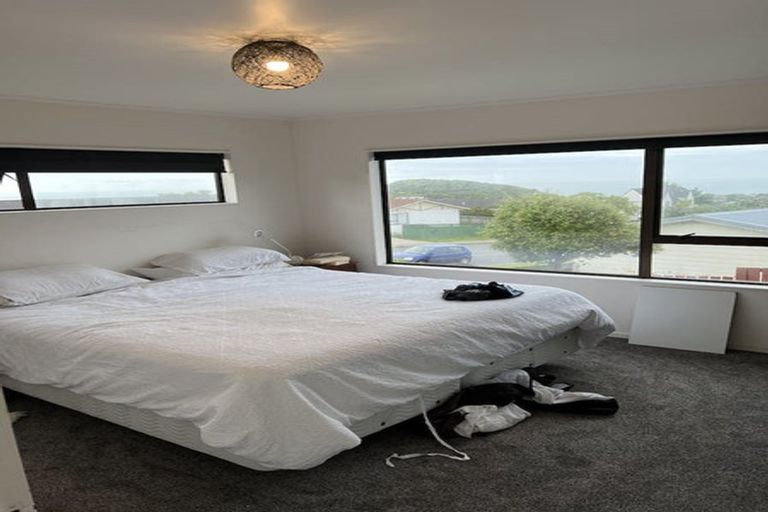 Photo of property in 79 Frobisher Street, Island Bay, Wellington, 6023