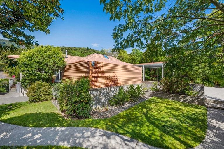 Photo of property in 23 Boons Valley Road, Waikawa, Picton, 7220