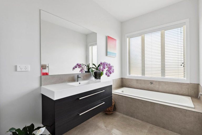 Photo of property in 6 Kaniera Terrace, Cambridge, 3434