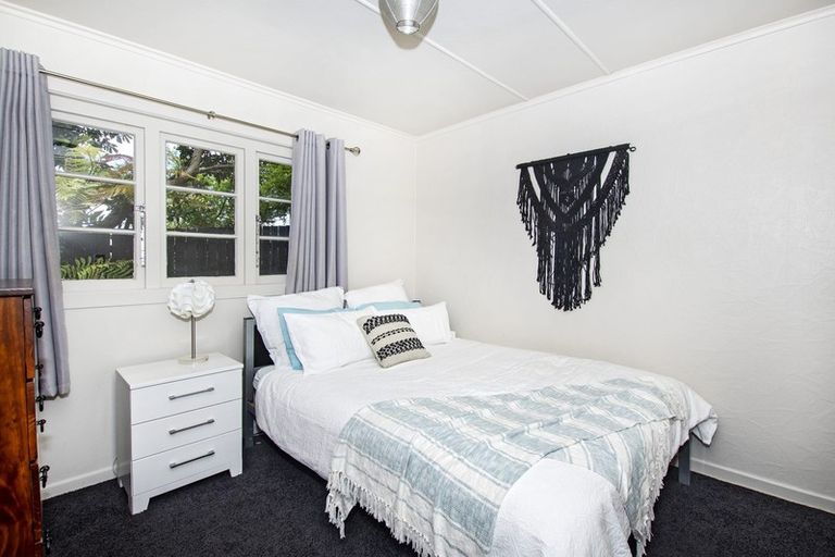 Photo of property in 21 Station Road, Te Kamo, Whangarei, 0112