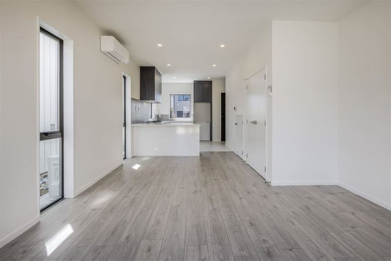 Photo of property in 49 Kairakau Street, Papakura, 2110