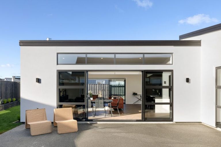 Photo of property in 5 Oakbridge Boulevard, Marshland, Christchurch, 8051