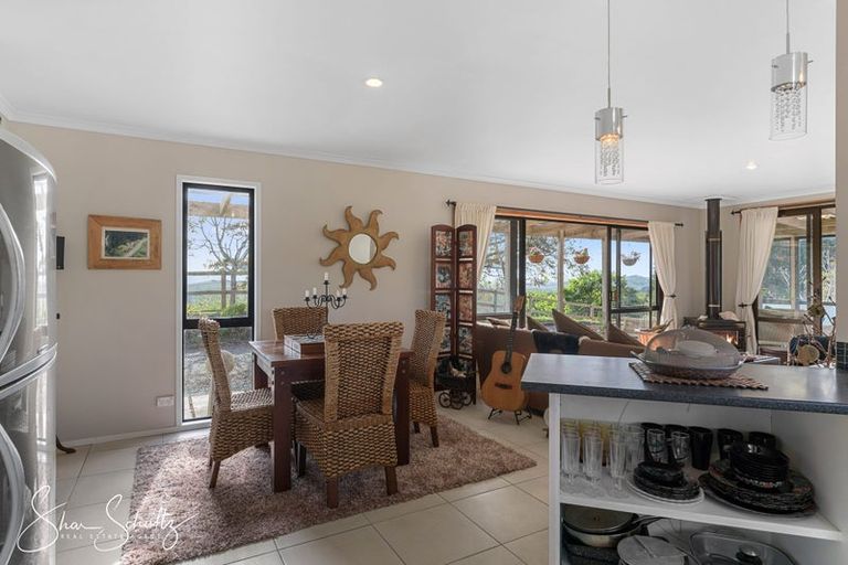 Photo of property in 800 Bickerstaffe Road, Maungaturoto, 0587