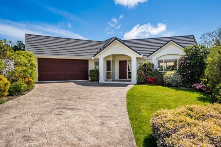 Photo of property in 3 Mariners Way, Whitby, Porirua, 5024